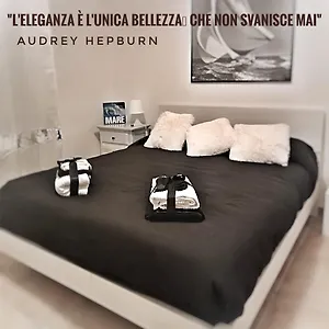  Bed & Breakfast La Terrazza Sul Reno - In Pieno Centro-due Passi Da Chiara - Comodo Unipol Arena Italia