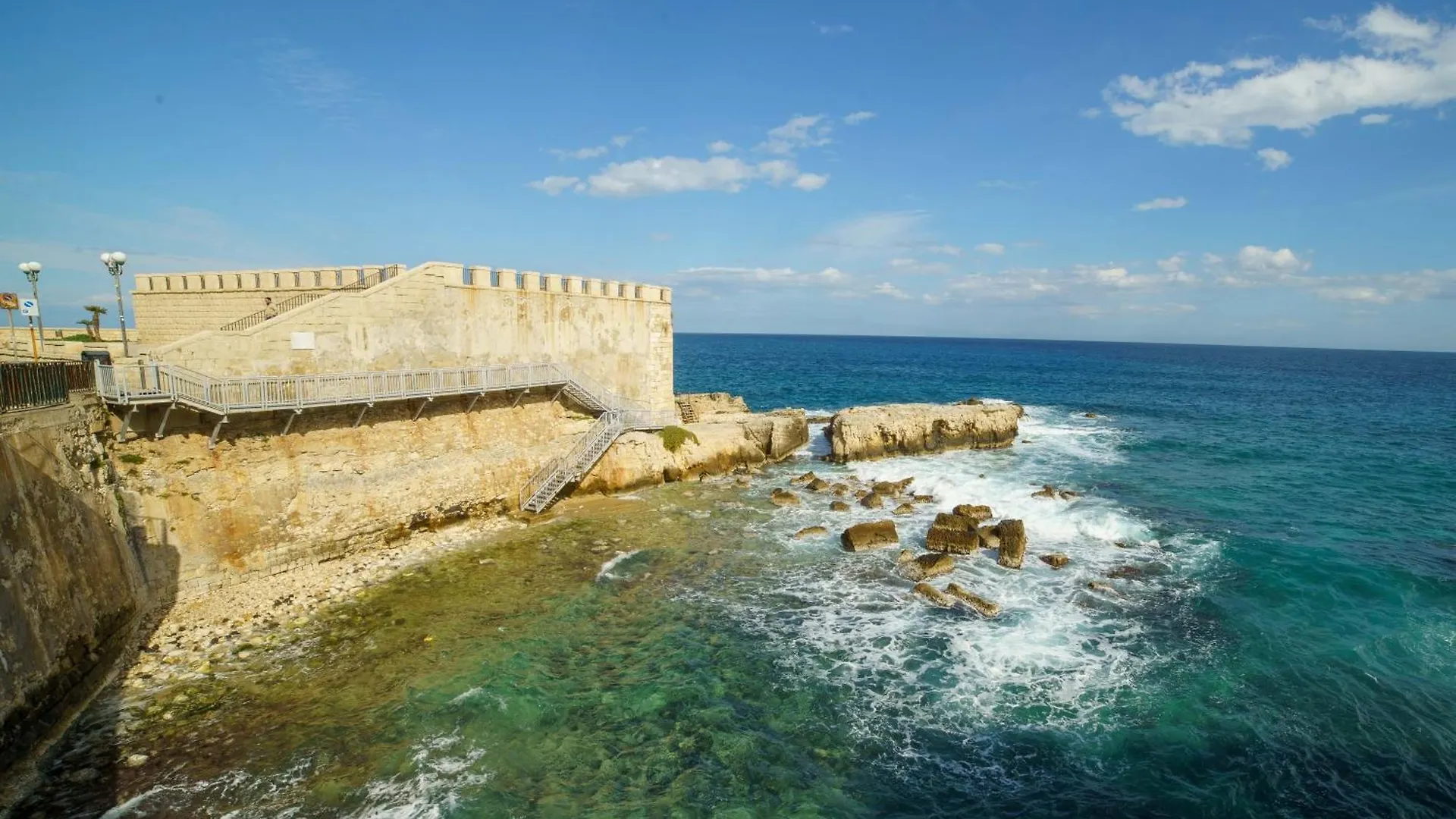 Teatro Greco Room location